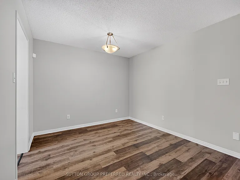 185 N Centre St #7 — Photo 14
