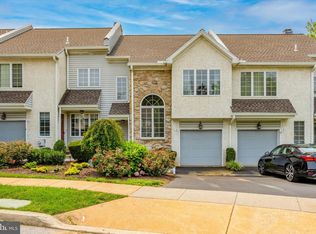 16 Buttonwood Dr, Exton, PA 19341