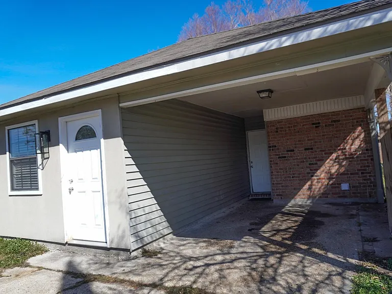 8539 Longwood View Ave — Photo 2