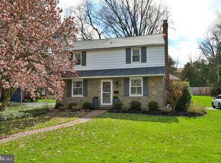 220 Larrimore Ln, Erdenheim, PA 19038
