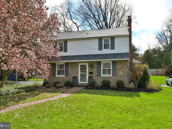 220 Larrimore Ln, Erdenheim, PA 19038
