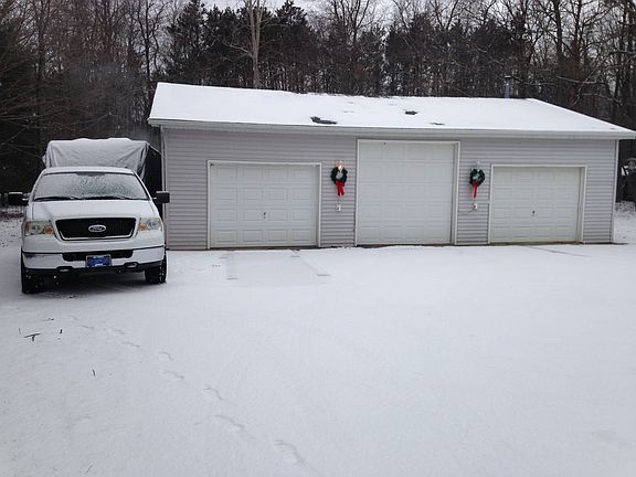 4th image of 9773 Pine Island Dr NE