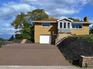 1748 Clairton Rd, West Mifflin, PA 15122