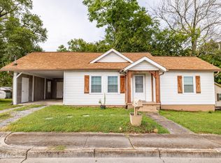 209 N 6th St, Maryville, TN 37804