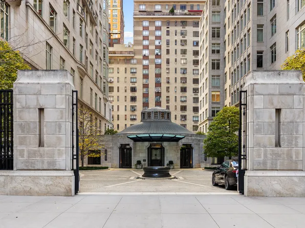 15 Central Park West image 28 of 29