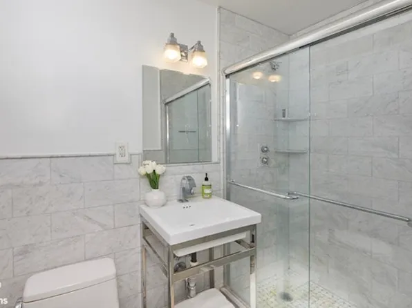 201 East 21st Street image 5 of 7