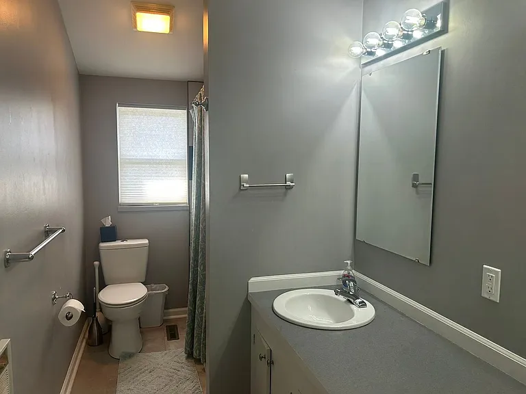 107 Smith St — Photo 9