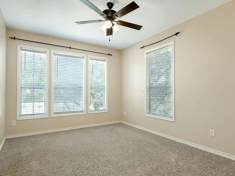1629 Chesterwood Cv — Photo 12