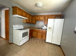 209 Baltimore St APT 4, Waterloo, IA 50701