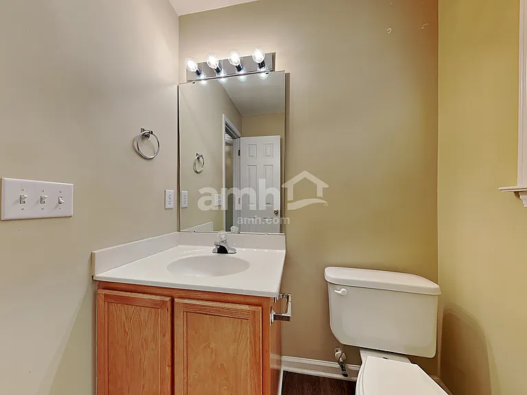 1907 Wheatfield Ct — Photo 8