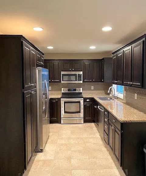 2687 Peeler Rd — Photo 6