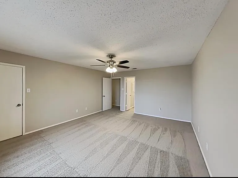 4329 Apple Dr — Photo 9