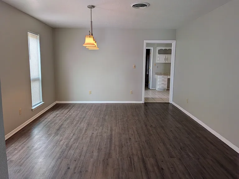 2619 Fairway Dr — Photo 6