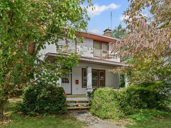 1203 S Race St, Urbana, IL 61801