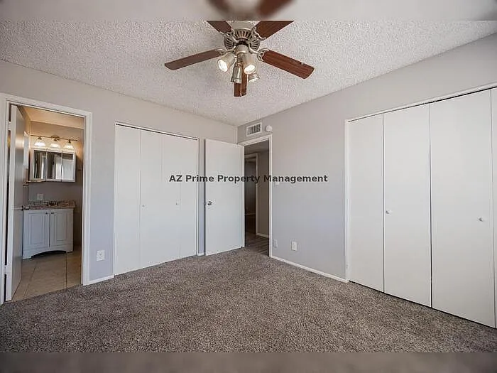 4704 S La Rosa Dr — Photo 15
