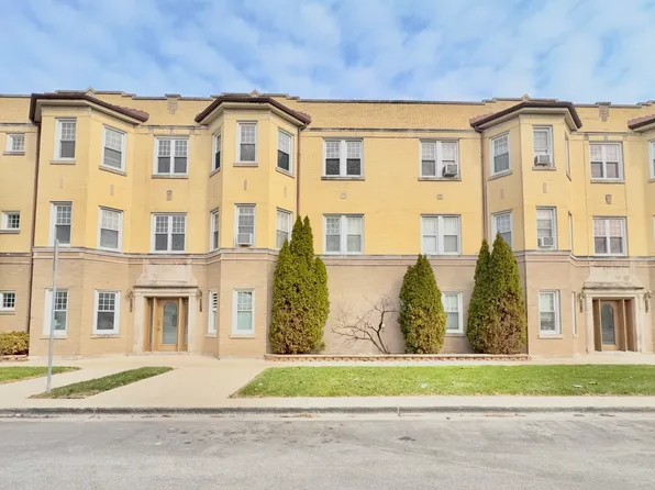 6409 23rd St #8, Berwyn, IL 60402