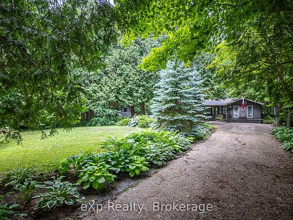 3rd image of 127 Paisley Dr