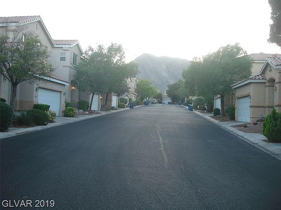 3rd image of 10361 Bent Willow Ave