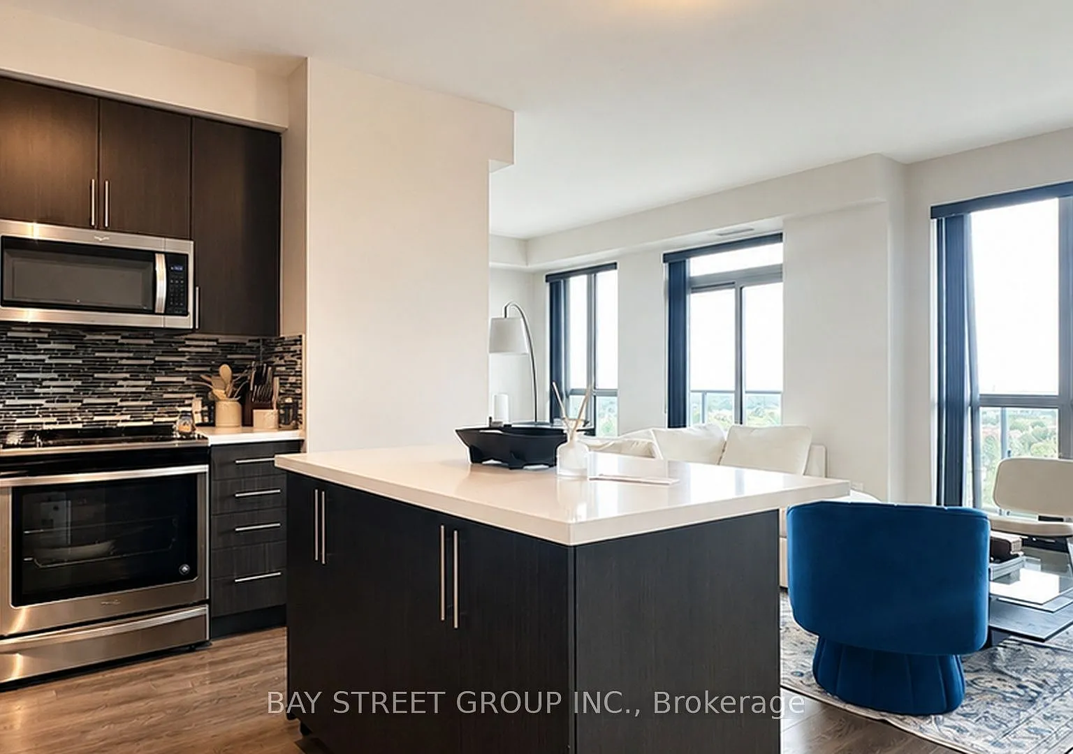 3 bed, $3,200 — Photo 2