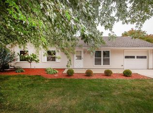 401 W Ventura St, Otterbein, IN 47970