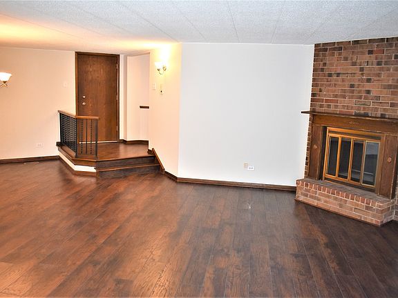 5th image of 7657 Golf Dr #1B