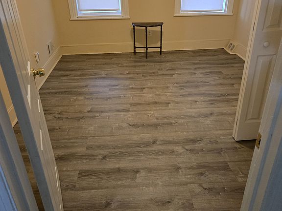 3rd image of 2212 N Washington St #1