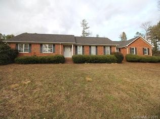 722 Pineview Lakes Rd, Chester, SC 29706