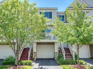 2327 Eagle Trace Ln, Woodbury, MN 55129