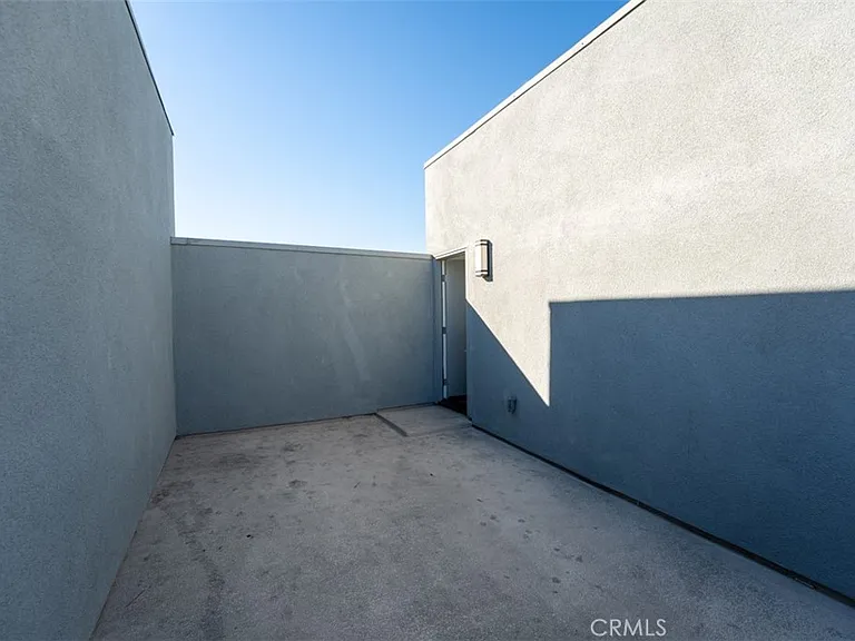 1415 W Cara Dr — Photo 41