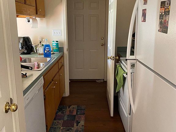 4th image of 807 Longstreet Dr