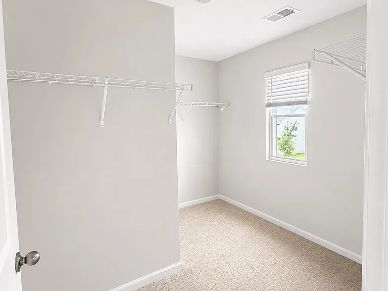 1415 Deer Hollow Run — Photo 4