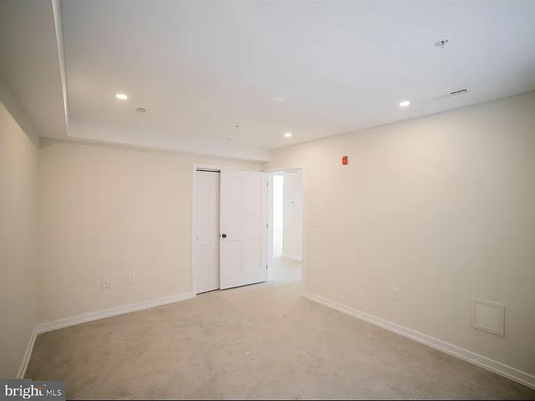 1331 N Randolph St #9 — Photo 7