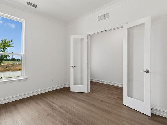 Spacious study off home entry
