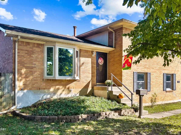 7109 Sun Valley Dr, Louisville, KY 40272