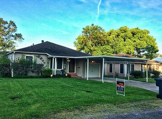 2713 Boyd Ave, Groves, TX 77619