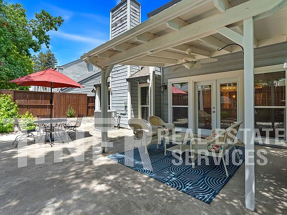 4th image of 7905 Sawgrass Cir
