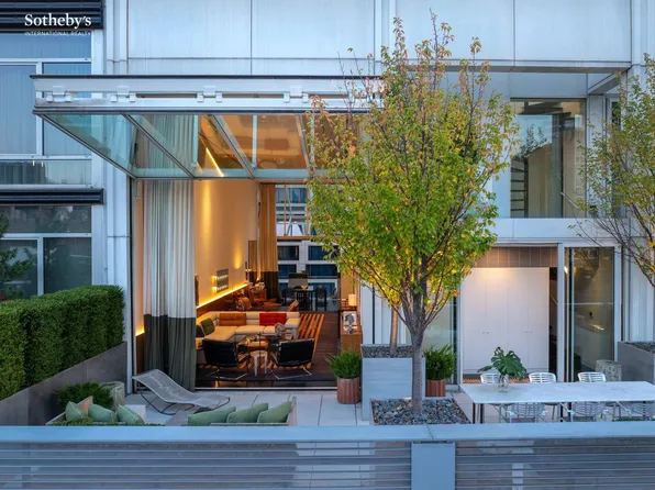 524 West 19th Street image 6 of 29