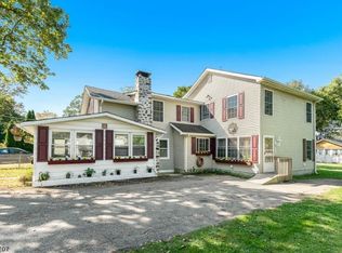 11 Baker Ln, Budd Lake, NJ 07828