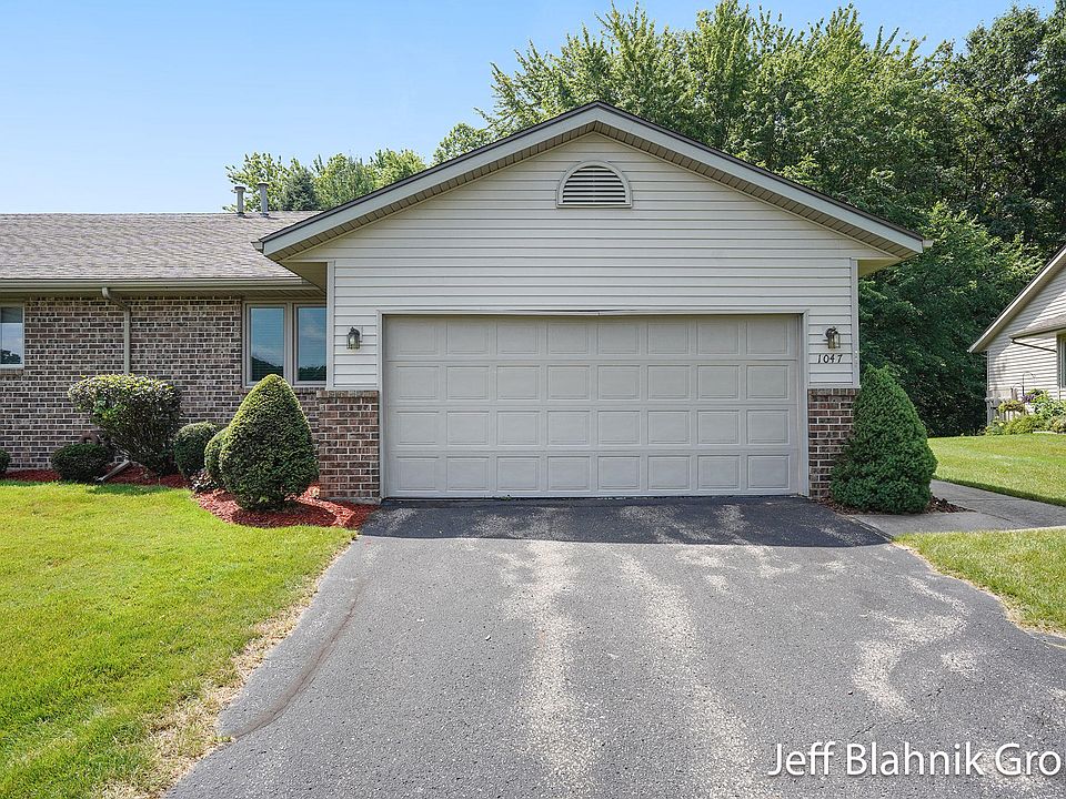 1st image of 1047 Ironwood Cir NW