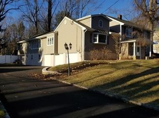 7 Nerewood Rd, Randolph, NJ 07869