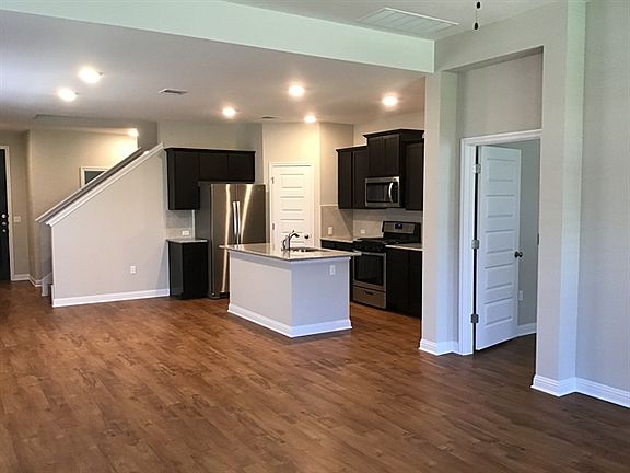 4th image of 8002 Cottage Rose Dr
