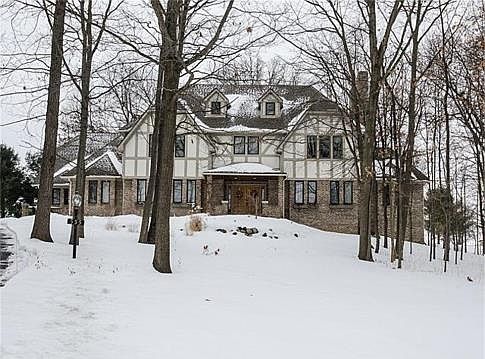 1st image of 555 Glenmoore Dr