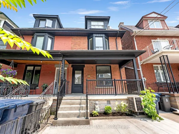 89 Beatrice St, Toronto, ON M6J 2T2