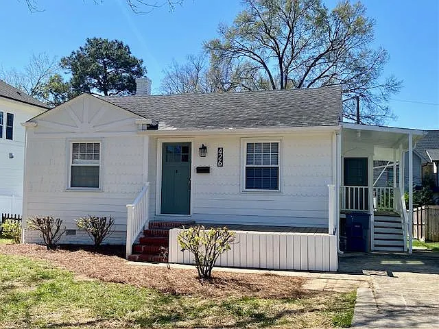 2 bed, 860 sqft, $2,200 — Photo 1