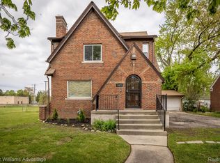 11651 Heyden St, Detroit, MI 48228