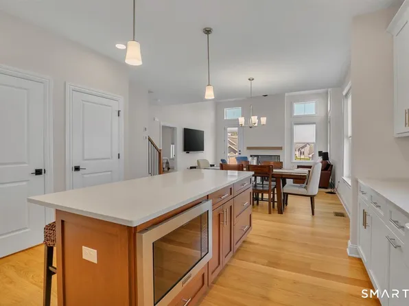 48 Soderman Way #48, Cheshire, CT 06410