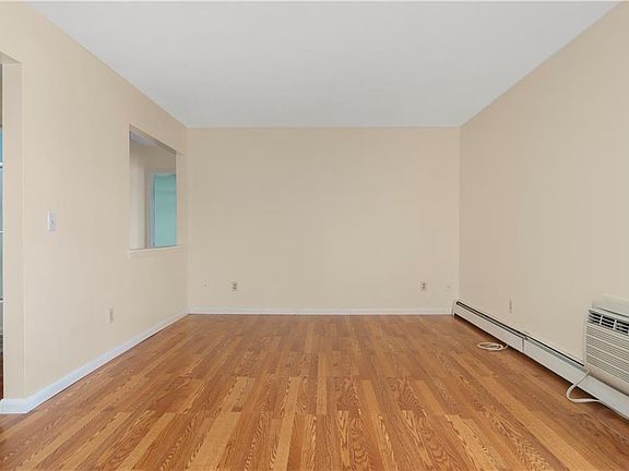 2nd image of 34 Village Ct