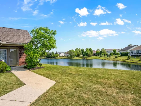 17 Greenhedge Cir, Delaware, OH 43015