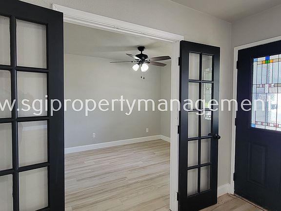 4th image of 2701 E 15th St