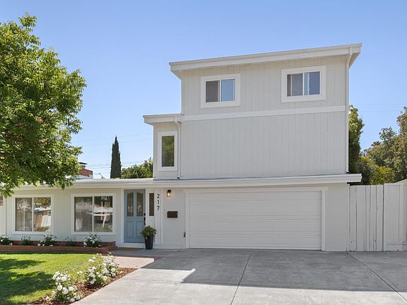 2nd image of 217 Diablo Ave